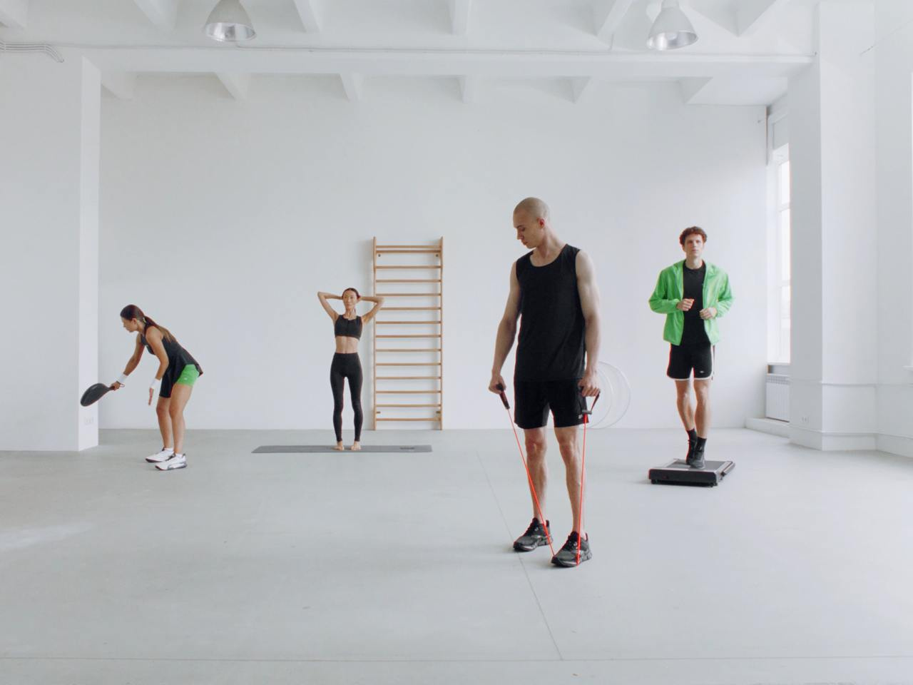 Finn Flare Rhythm — still 2, Alexander Ponomarev